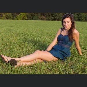 👑 Blue AEO strapless dress, needs a steam